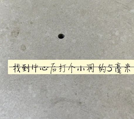 桂平瓷砖空鼓维修公司专业解答在瓷砖铺贴过程中，如果砂料搅拌不均匀，将会带来以下问题